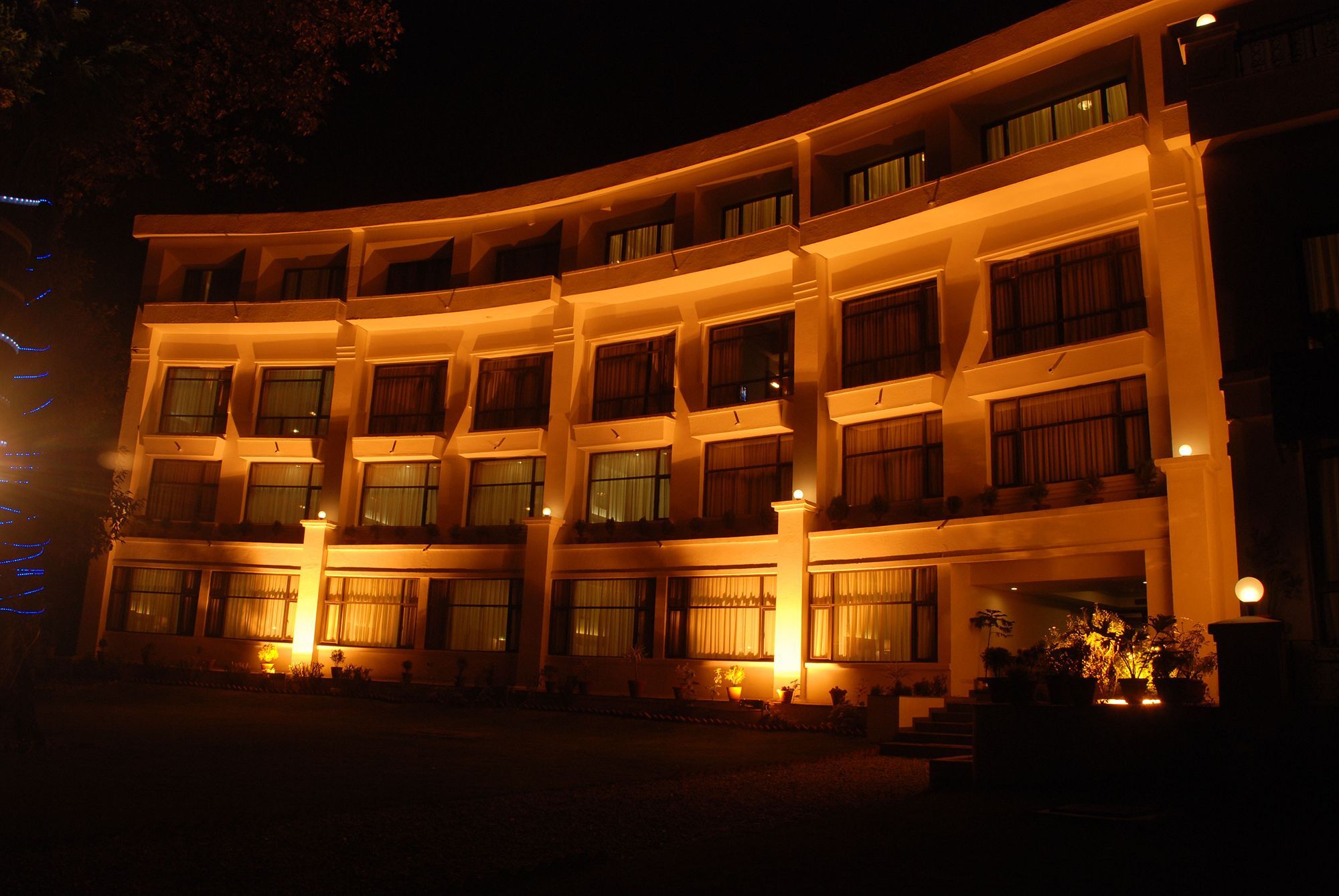 Namah Nainital, A Member Of Radisson Individuals Retreats Hotel Екстериор снимка